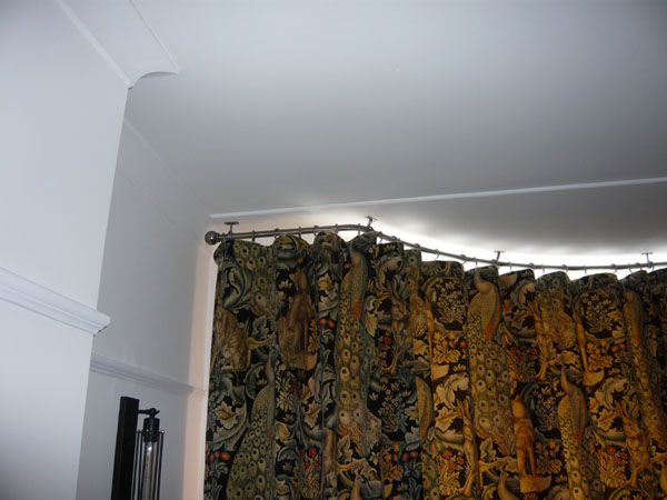 Bradleys 25mm Ceiling Fix Bay Window Curtain Pole And Morris