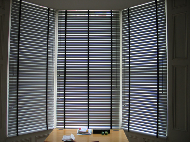 50mm aluminium venetians with tapes rather than strings