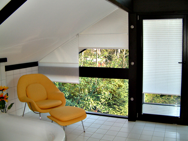 triangular pleated blinds in a bathroom