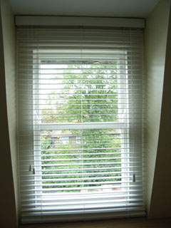 White woodslat venetian blind with 35mm slats, cord tilt and cord raise and lower Crouch End