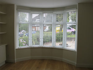 VENETIAN BLINDS, WOOD VENETIAN WINDOW BLINDS, ALSO FOR BAY WINDOWS, UK