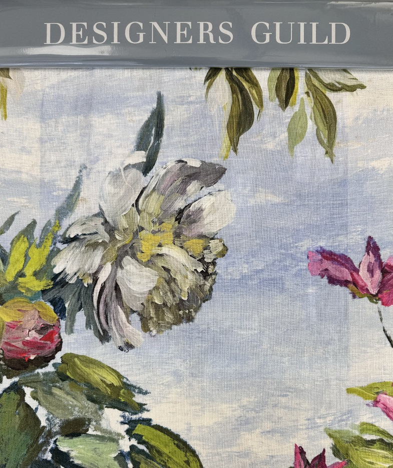 Designers Guild  Caprifoglio  Caprifoglio Grande Sky